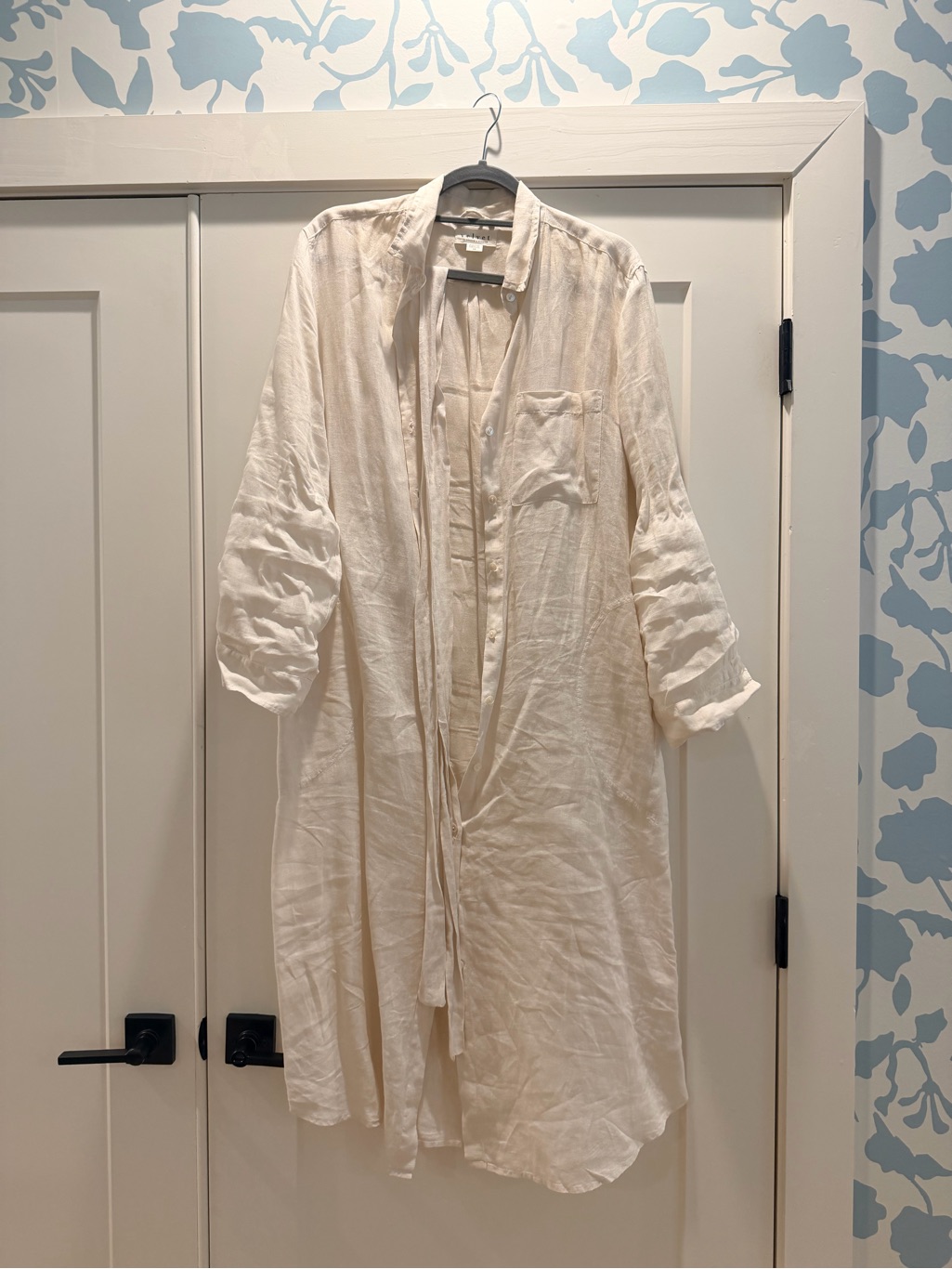 Velvet By Graham & Spencer Cream Blouse